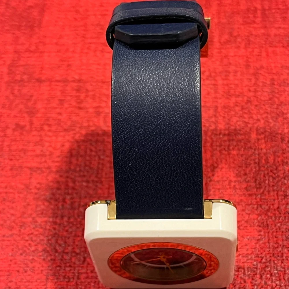 TORY BURCH ‘LIZZIE’ PRE-LOVED AUTHENTIC NAVY &WHITE SQUARE DESIGN LEATHER WATCH - Picture 6 of 16